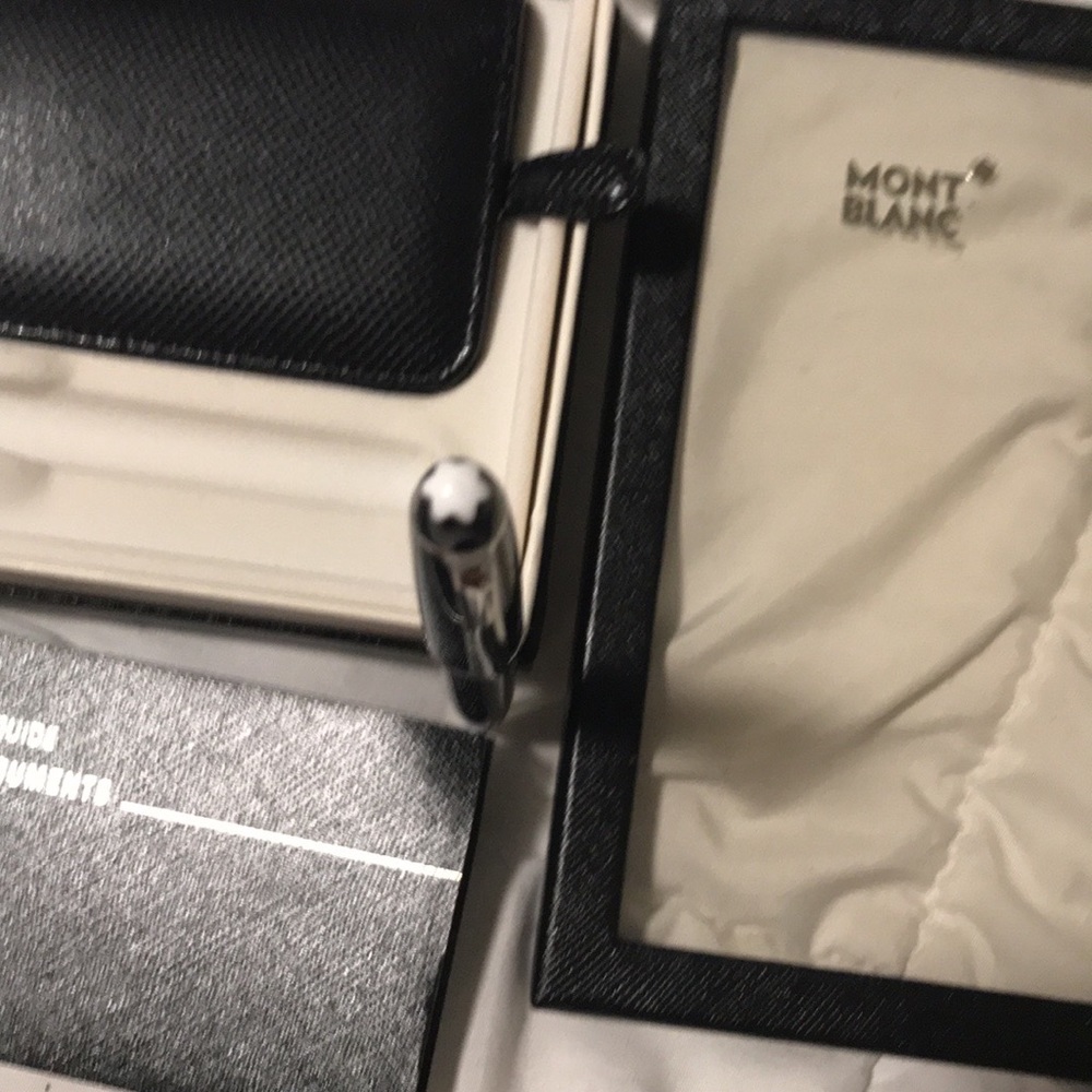 NEW - Mont Blanc Meisterstuck Platinum-coated ball pen - Picture 2 of 10